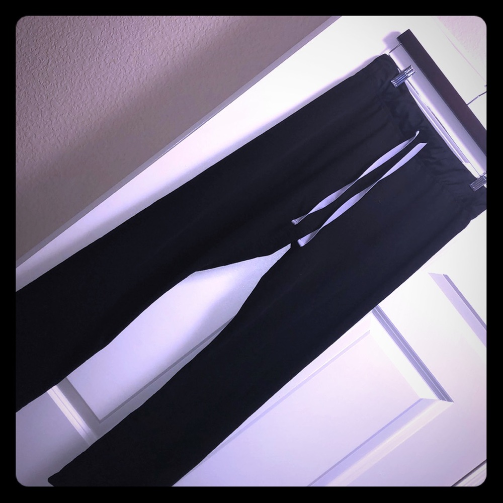 FIGS Livingston basic and Kade Cargo scrub pants